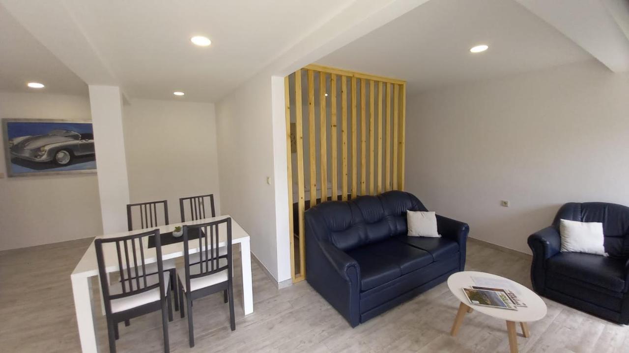 Apartments Mocici Екстериор снимка