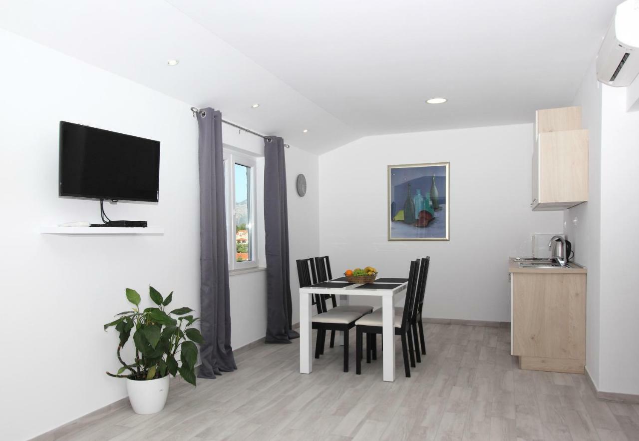 Apartments Mocici Екстериор снимка