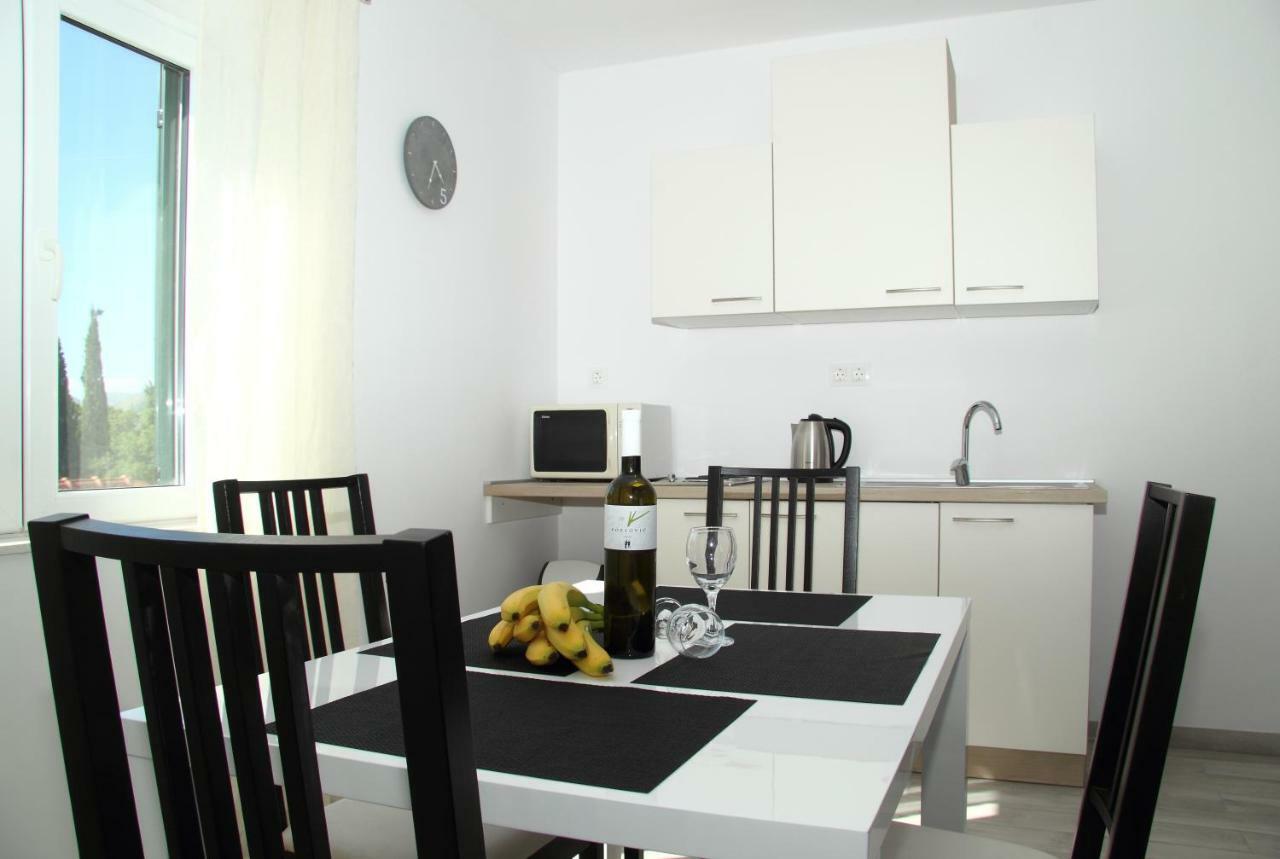Apartments Mocici Екстериор снимка