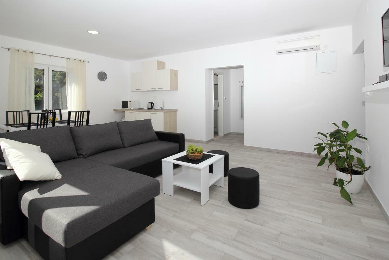 Apartments Mocici Екстериор снимка