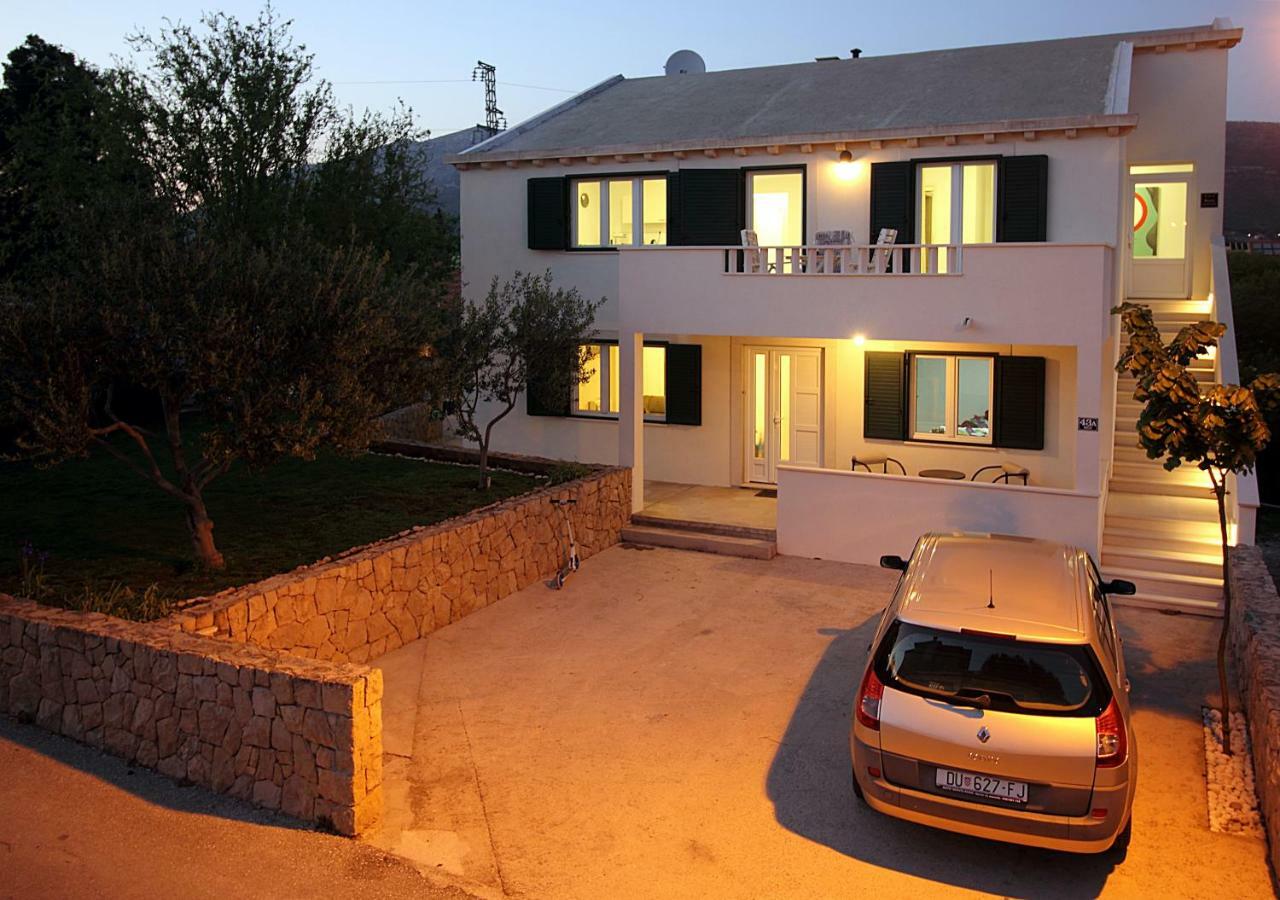 Apartments Mocici Екстериор снимка