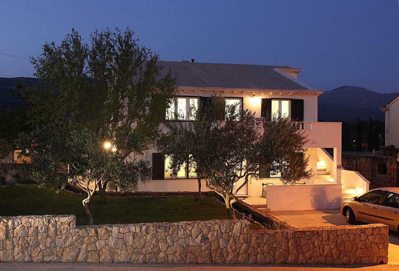 Apartments Mocici Екстериор снимка